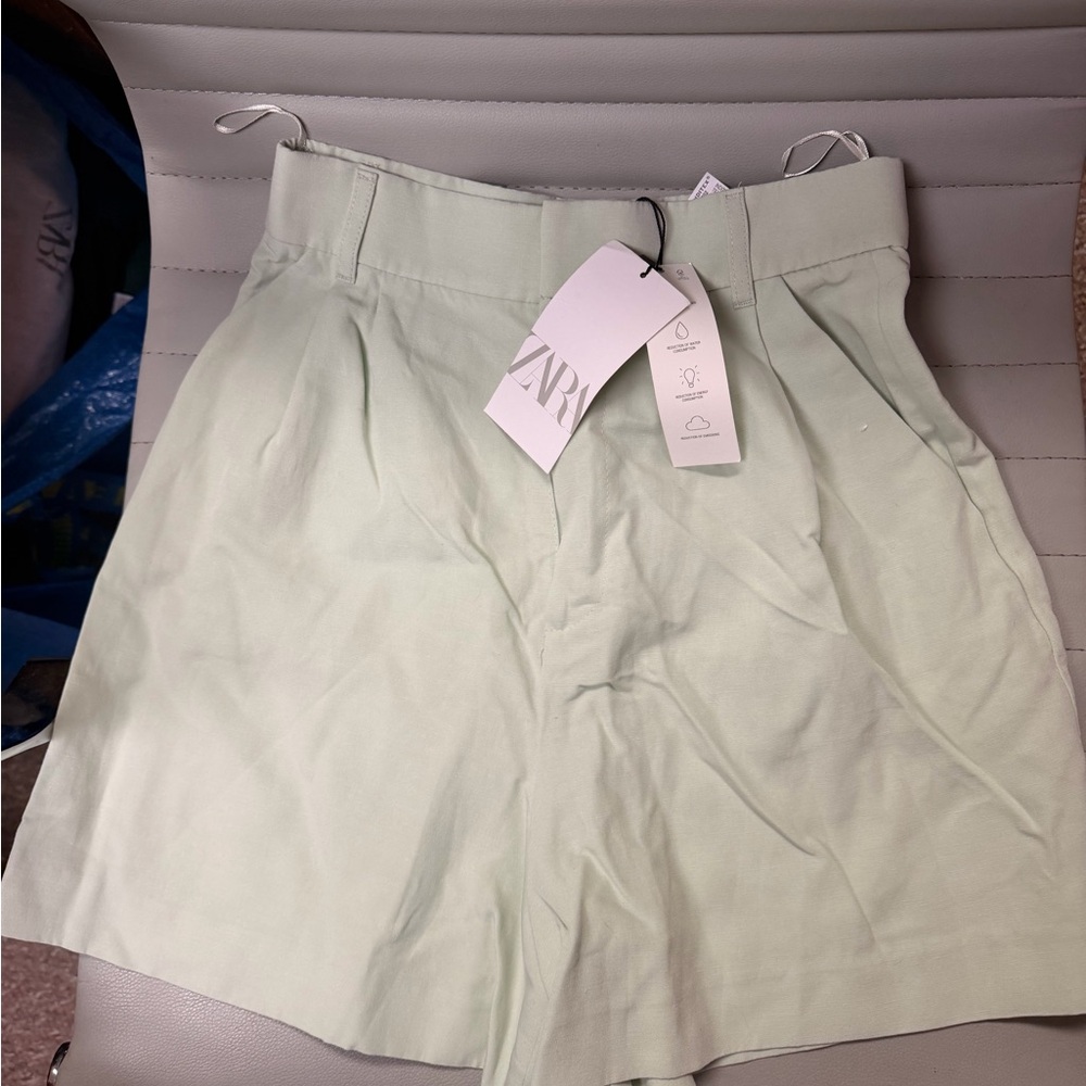 NWT Zara Women's XS Light Green Bermuda high waist Shorts - Picture 2 of 7